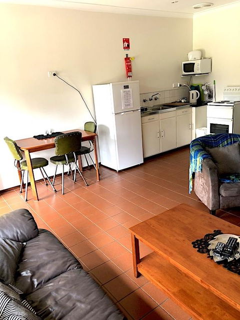 Augusta Escape Holiday Units - Australian Directory 16
