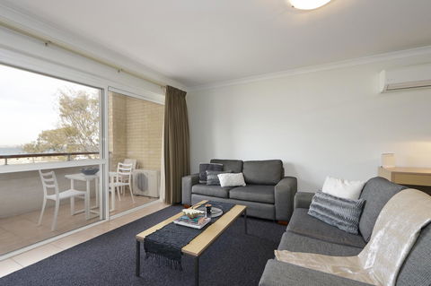 Hillarys Marina Apartment - Australian Directory 7
