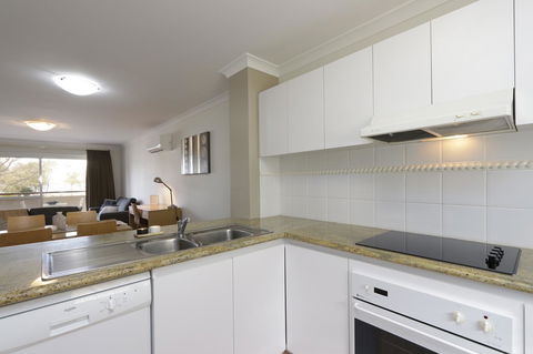 Hillarys Marina Apartment - Australian Directory 13