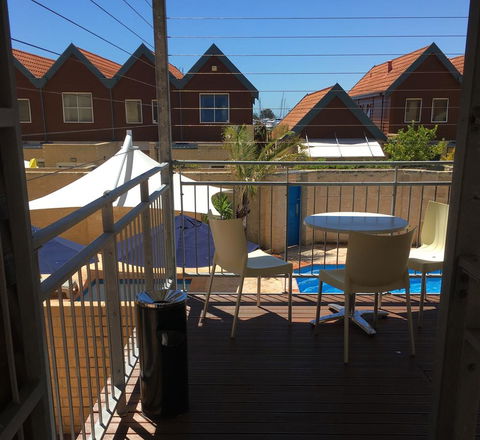 Hillarys Marina Apartment - Australian Directory 35