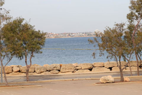 Hillarys Marina Apartment - Australian Directory 2