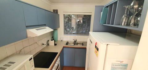 Scarborough Beach Front Resort - Shell Ten - Australian Directory 4