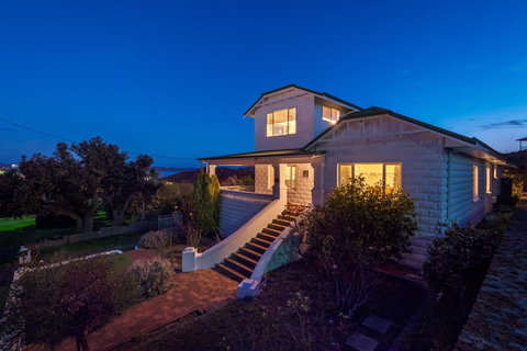 Serpentine Rose - Australian Directory 1