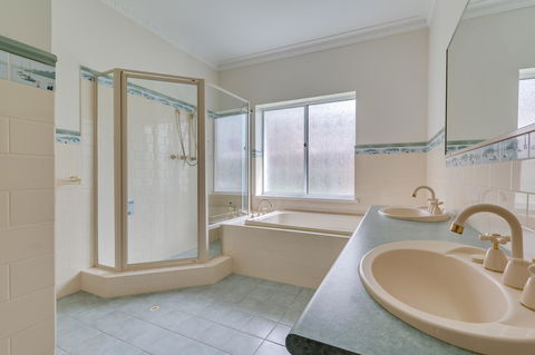 Serpentine Rose - Australian Directory 14