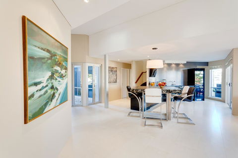 Cottesloe Contemporary Villa - Australian Directory 5