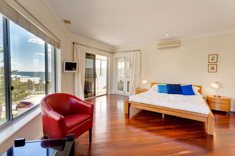 Cottesloe Contemporary Villa - Australian Directory 0