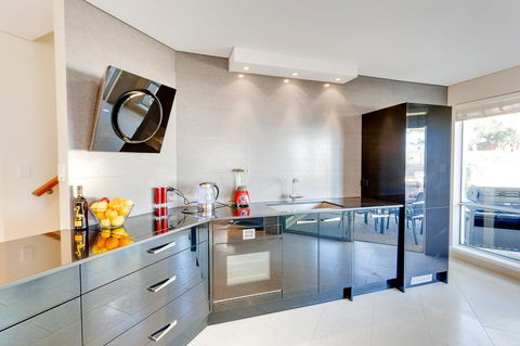 Cottesloe Contemporary Villa - Australian Directory 12