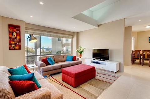 Cottesloe Contemporary Villa - Australian Directory 2
