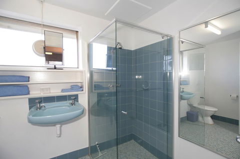 Summer Breeze - Holiday Or Business Apartment - Australian Directory 7