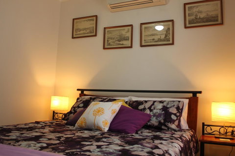 Jacaranda Hideaway Bed & Breakfast - Australian Directory 8