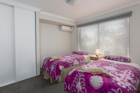 Rainbow Dream House - Australian Directory 14