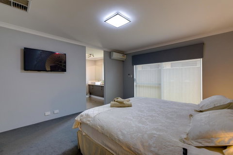 Rainbow Dream House - Australian Directory 7