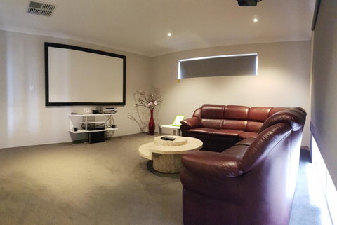 Rainbow Dream House - Australian Directory 22