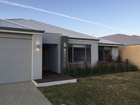 Rainbow Dream House - Australian Directory 25