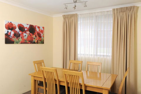 Lodestar Waterside Apartments - Australian Directory 32