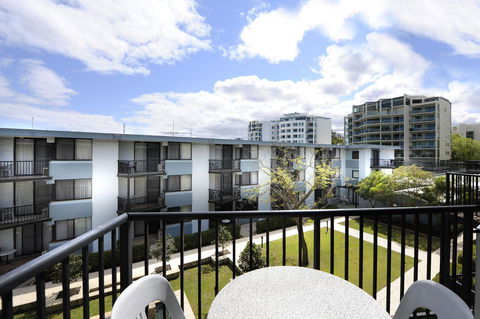 Lodestar Waterside Apartments - Australian Directory 5