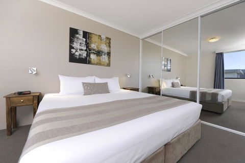 Lodestar Waterside Apartments - Australian Directory 29