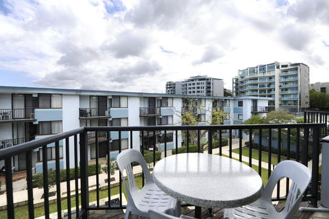 Lodestar Waterside Apartments - Australian Directory 12