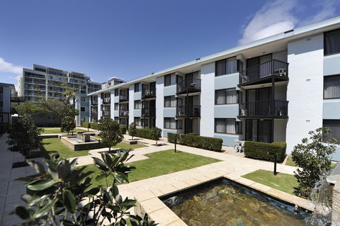 Lodestar Waterside Apartments - Australian Directory 14