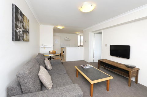 Lodestar Waterside Apartments - Australian Directory 11