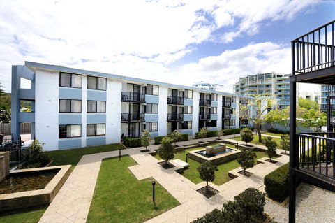 Lodestar Waterside Apartments - Australian Directory 13