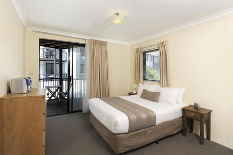 Lodestar Waterside Apartments - Australian Directory 37