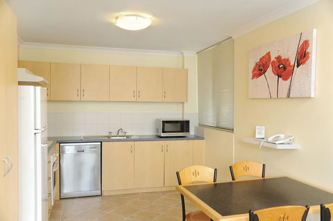 Lodestar Waterside Apartments - Australian Directory 9