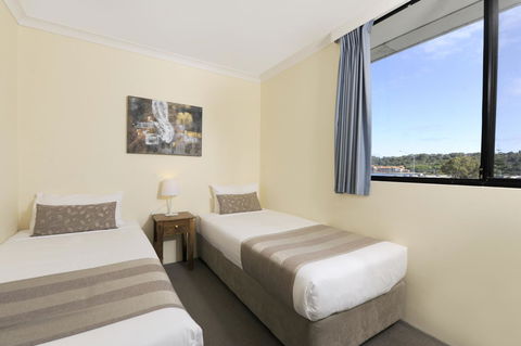 Lodestar Waterside Apartments - Australian Directory 41
