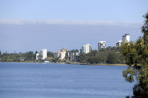 Lodestar Waterside Apartments - Australian Directory 40