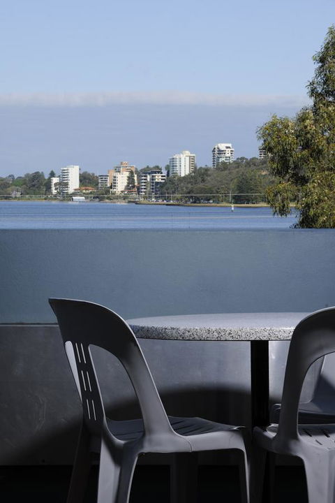 Lodestar Waterside Apartments - Australian Directory 22