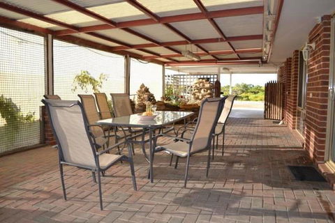 Beach Place @ Leeman - Australian Directory 1