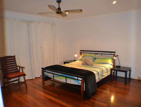 Beach Place @ Leeman - Australian Directory 7