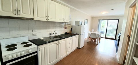 West Beach Lagoon 202 - Quiet & Ground Floor! - Australian Directory 6