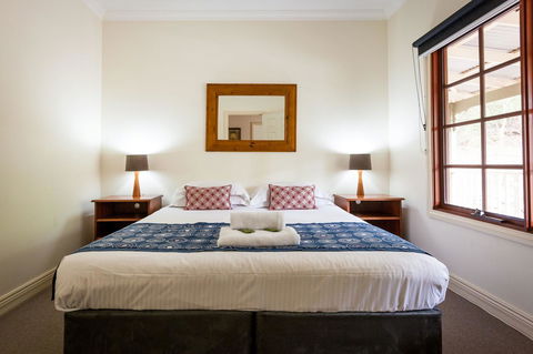 Riverglen Chalets - Australian Directory 22