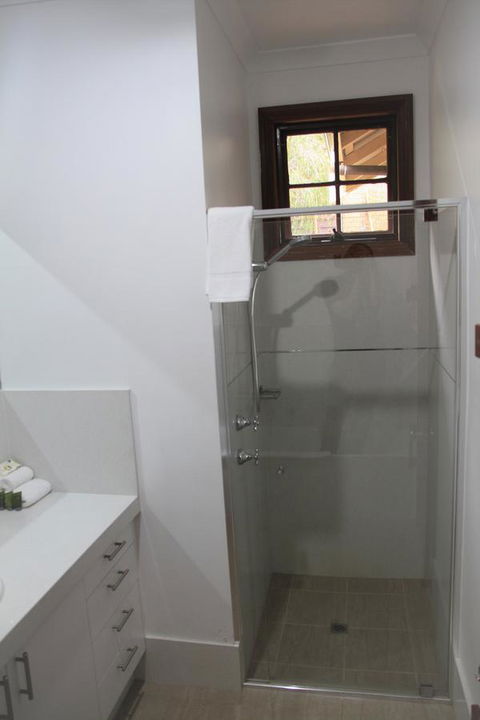 Riverglen Chalets - Australian Directory 15