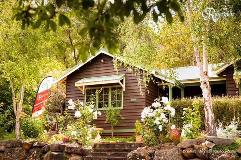 Riverglen Chalets - Australian Directory 28
