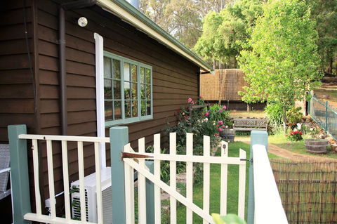 Riverglen Chalets - Australian Directory 17
