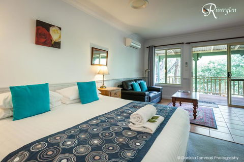 Riverglen Chalets - Australian Directory 40