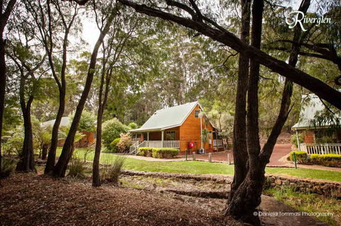 Riverglen Chalets - Australian Directory 26