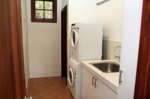 Riverglen Chalets - Australian Directory 1