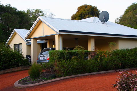 Bayside Villas - Australian Directory 20