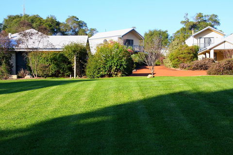 Bayside Villas - Australian Directory 17