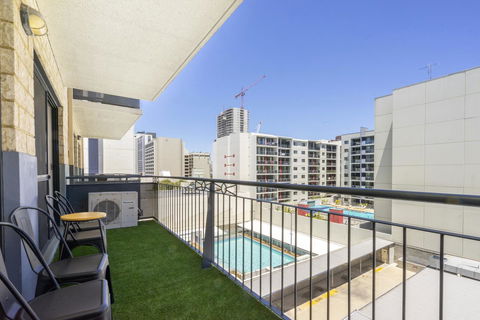 Oversized Eastend Sleeps 6 Free PARKING+POOL WIFI - Australian Directory 22
