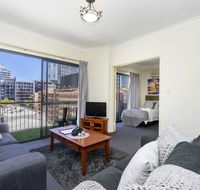 Oversized Eastend sleeps 6 Free PARKINGPOOL WIFI - Australian Directory