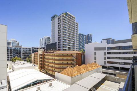 Oversized Eastend Sleeps 6 Free PARKING+POOL WIFI - Australian Directory 23