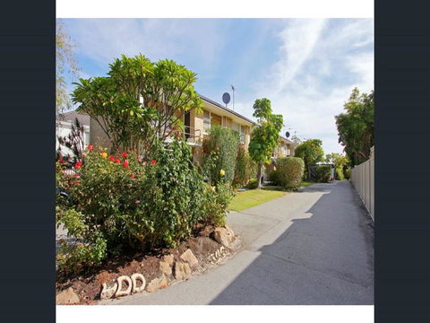 Applecross Village Apartment - Australian Directory 37