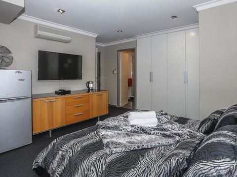 New York On King - Australian Directory 4