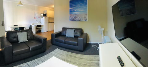 West Beach Lagoon 107 - Great Value - Australian Directory 5