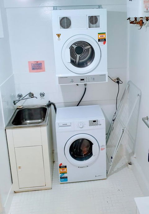 West Beach Lagoon 107 - Great Value - Australian Directory 8