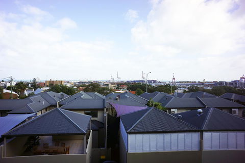 Studio 208 With Ocean Views - Australian Directory 18